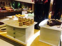 甜点-湖景知味西餐厅•自助餐• 轻食(南京金茂威斯汀大酒店)