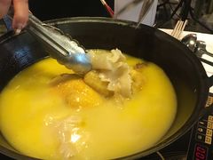 -鲜入围煮花胶鸡海鲜火锅