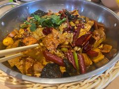 -拿渡麻辣香锅(世茂广场·工三店)