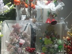 -何兮花店·气球派对鲜花店(马桥银春路万科城店)