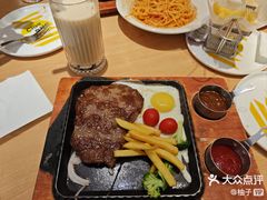 -菲滋意式餐厅(临海银泰店)