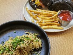 -HELLO 27 意面·沙拉·帕尼尼