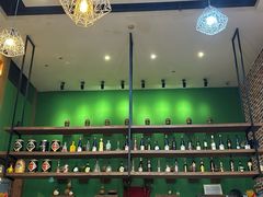 -香巴拉云南餐厅(华莱坞店)