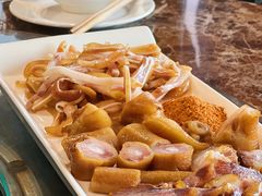 -菌海森林·非遗野生菌火锅(西山区滇池路摩根道店)