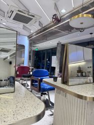 -PE SALON