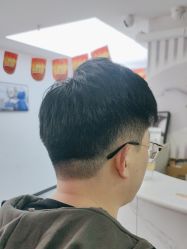 -米娜护肤造型