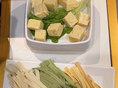 -浪里寻·臻牛养生牛肉火锅(方圆荟店)
