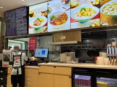 -小杨生煎(金山百联购物中心3楼店)