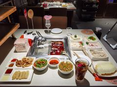 -海底捞火锅鲜切牛肉主题店(长寿路店)