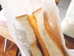 咸牛肉厚蛋多士-世记咖啡(氹仔外卖店)