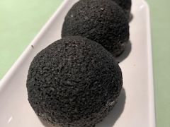 黑金叉烧梅菜酥皮包-蔡澜点心·粤菜(领展购物广场店)