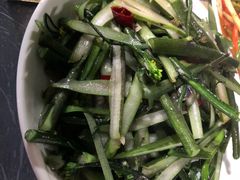 红油菜-酒窝窝大排档(威远店)