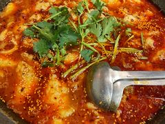 -灶知轩湘西石锅鱼(万佳广场店)