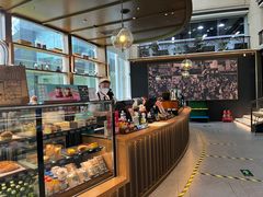 面包甜点陈列柜-星巴克(北京西大望路温特莱店)