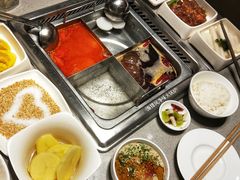 -海底捞火锅(金山百联店)
