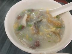 艇仔粥-穗银肠粉店(东川路店)