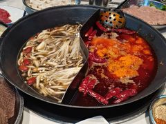 -憨铁匠老火锅(龙岗万科里店)
