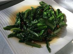 -湖庭壹品鸭王·传统北京烤鸭·别墅私房菜·庭院宵夜(江宁店)