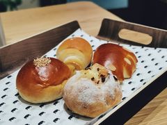 -沁屋面包店(人民东路店)