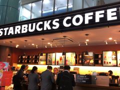 -星巴克(汤臣国贸大厦店)
