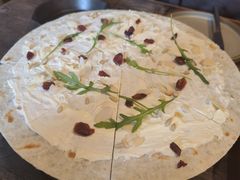 可瑞姆芝士冷披萨-HIGH FIVE哈福手工汉堡(桂林路店)