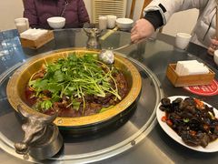 -周老三跷脚牛肉·全牛火锅(非遗传承店)