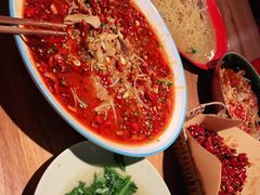 -先启半步颠小酒馆(白麓里店)