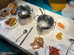 -领鲜活海鲜榴莲自助火锅(东门店)