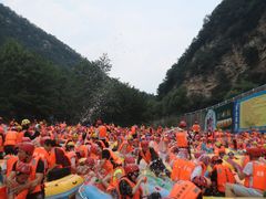 -尧山大峡谷漂流