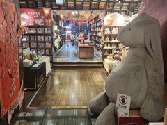 -钟书阁(松江泰晤士小镇店)