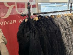 -燕莎奥特莱斯购物中心