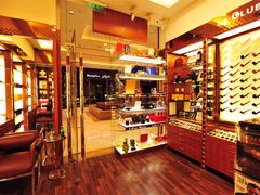 -LaClub雪茄店(上海浦东香格里拉店)