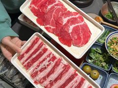 -楠小云·云南鲜牛野生菌自助火锅(九眼桥店)