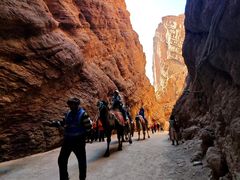 -天山神秘大峡谷