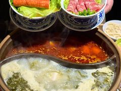 -聚汇三少·龙虾·中餐厅(莫邪路新天地店)