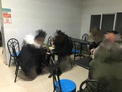 大堂-薛记襄阳香辣牛肉面(平安路店)