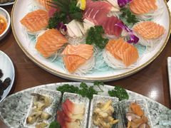 -青瓦餐厅·生鱼片·韩园烤肉(西塔店)