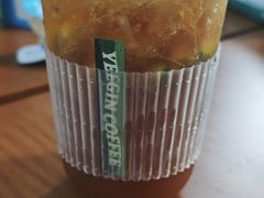 冰锤香茅柠檬茶-YEEGIN COFFEE也径咖啡