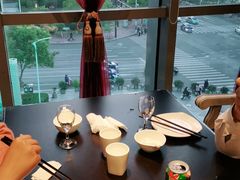 靠窗位-老牌坊鲁菜名店(美莲广场店)