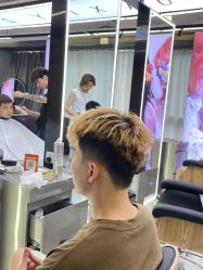 -藤野造型烫发染发