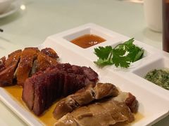 -新大咀港式茶餐厅(宝山万达店)