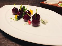 樱桃鹅肝-广州柏悦酒店·悦景轩·粤菜餐厅