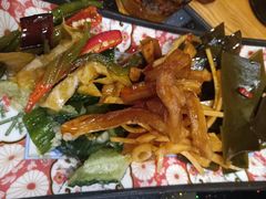 -粘豆包铁锅炖二部(温泉街店)