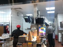 -麦当劳(展览路店)