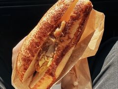 烧汁风味猪肉滑蛋芝士包-星巴克(天津新燕莎奥特莱斯店)