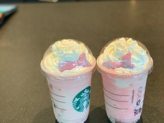 -星巴克(前滩世贸中心店)