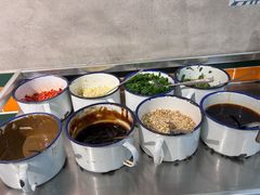 -顶上头•螺蛳粉火锅(德思勤复地星光店)