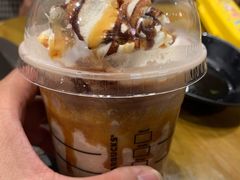 巧可梨-星巴克(广州南站A18检票口楼上)