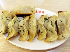牛肉鍋貼-小姜锅贴(凤凰街店)