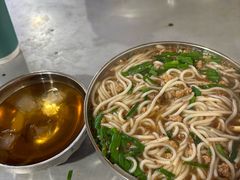 -正宗杨记普洱酸醋米线(总店)